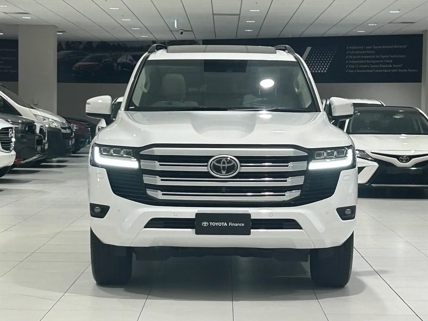 2022 Toyota Landcruiser Gallery Image 4