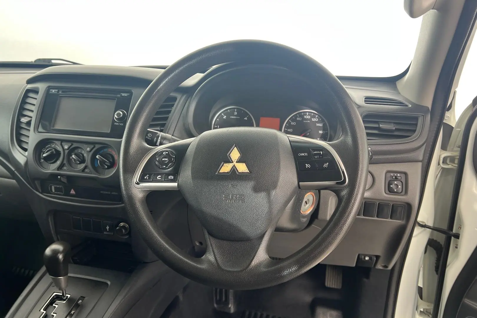 2017 Mitsubishi Triton Gallery Image 14