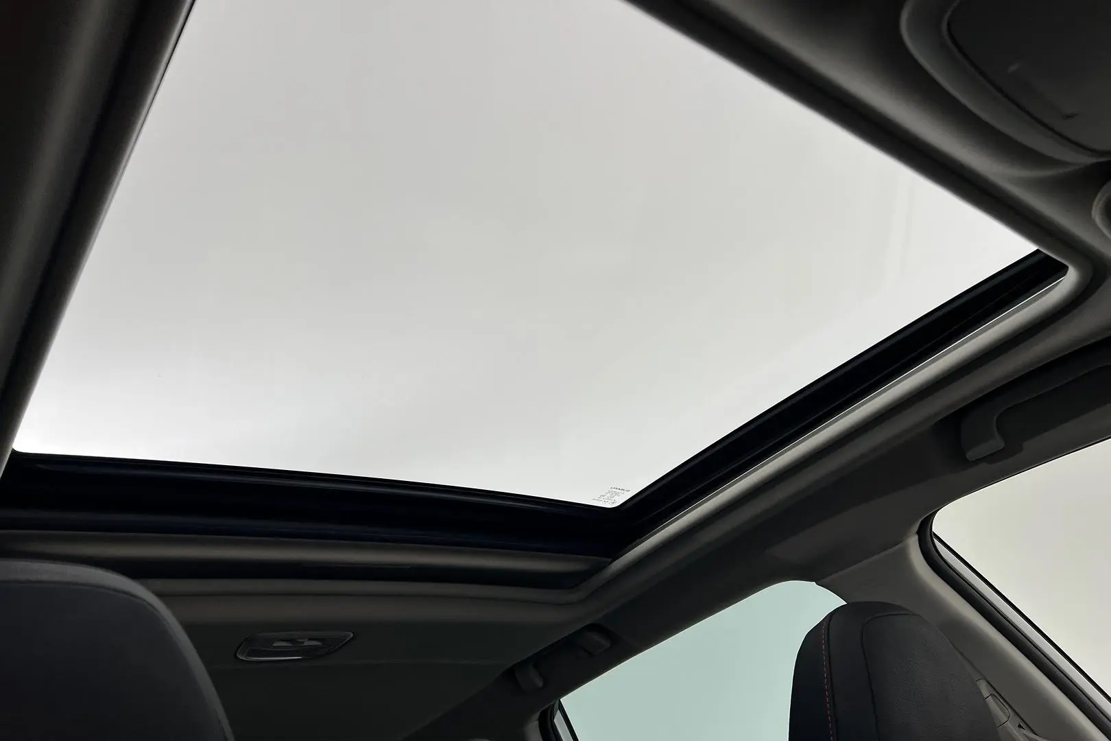 2023 Subaru Forester Gallery Image 3