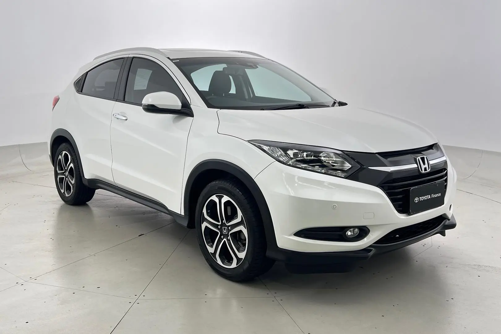 2016 Honda HR-V Gallery Image 1