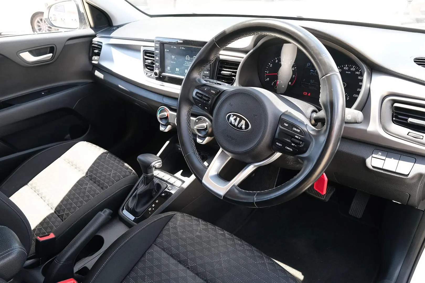 2019 Kia Rio Gallery Image 7