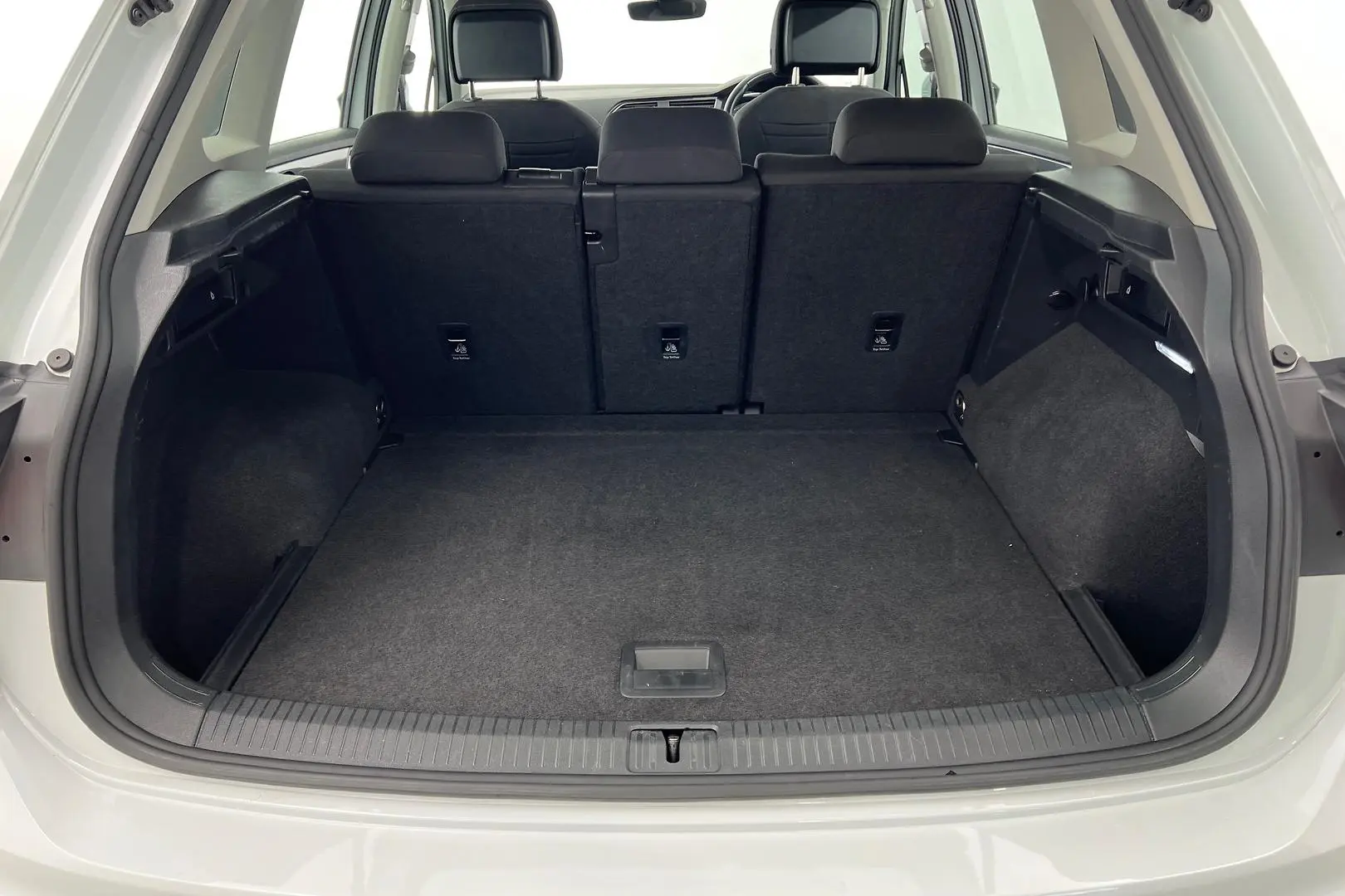 2023 Volkswagen Tiguan Gallery Image 20