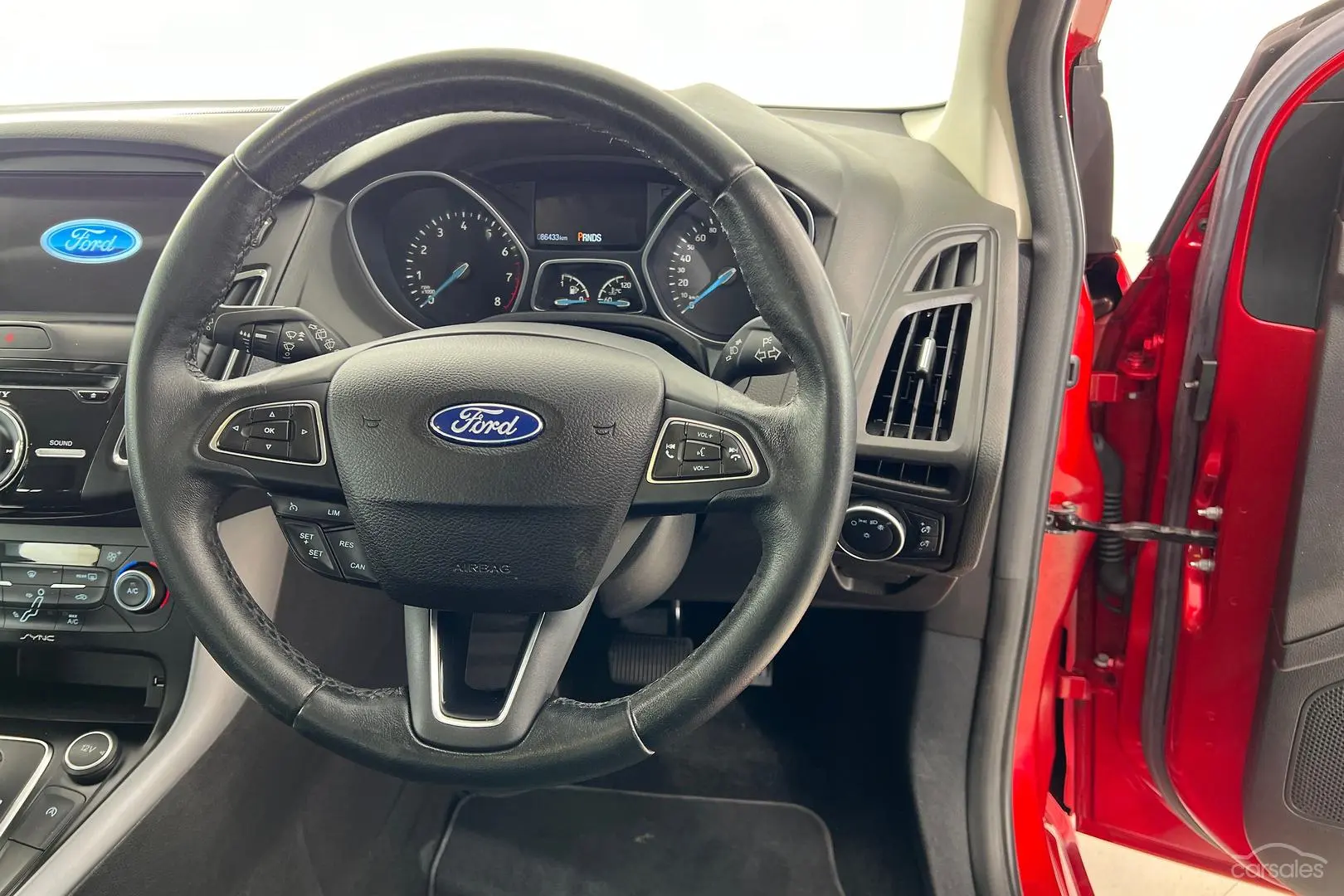 2018 Ford Focus Image 12