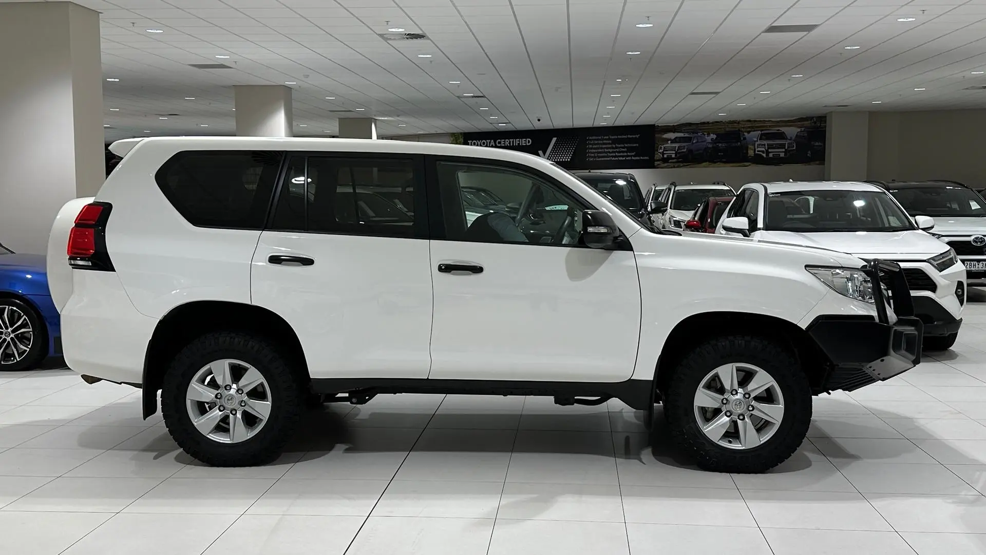 2022 Toyota Landcruiser Prado Gallery Image 2