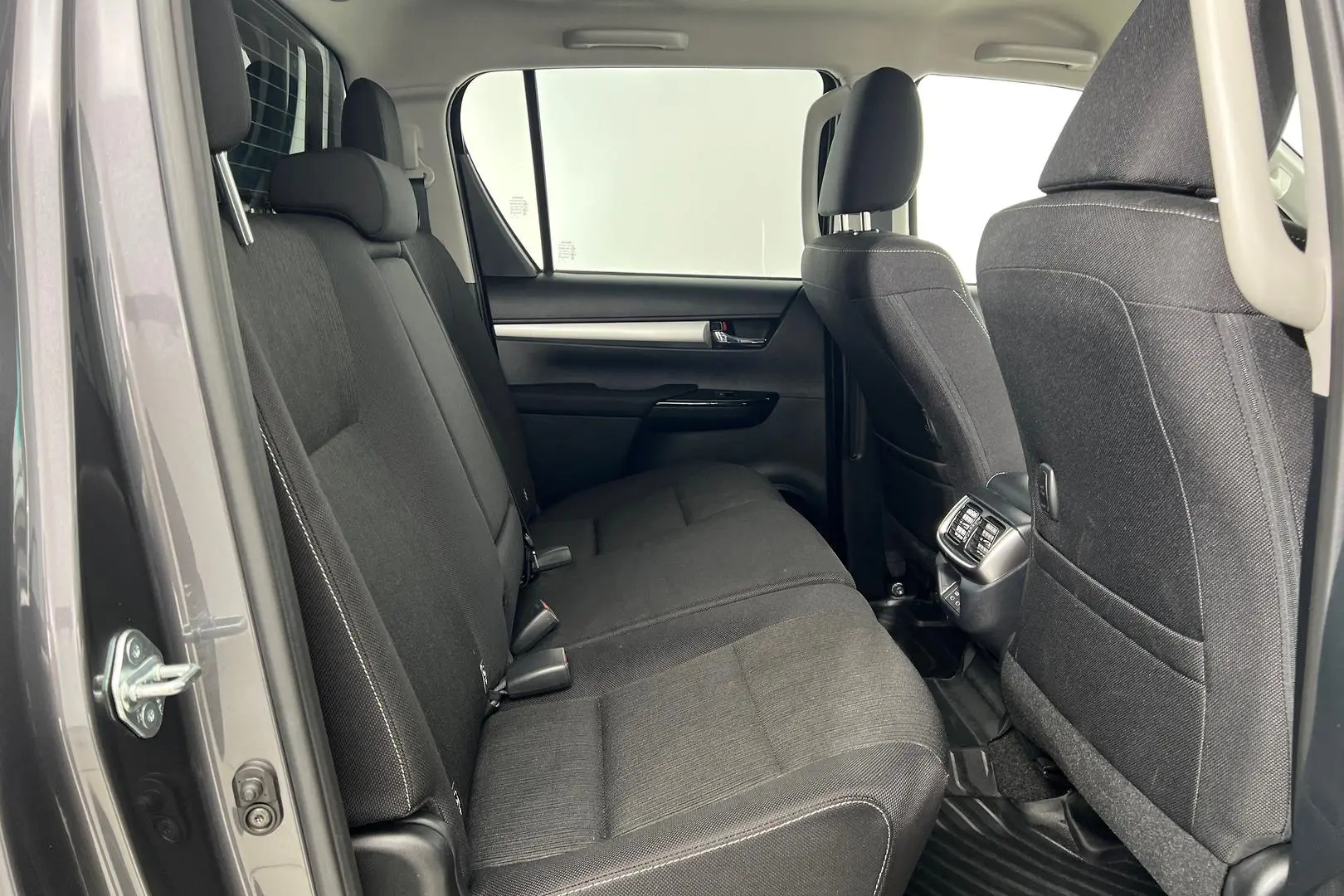 2024 Toyota Hilux Gallery Image 19