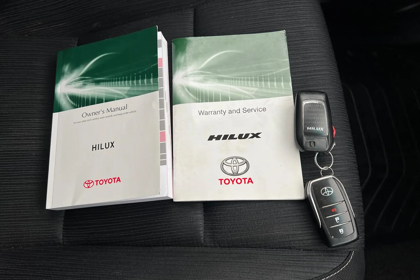 2016 Toyota Hilux Gallery Image 23
