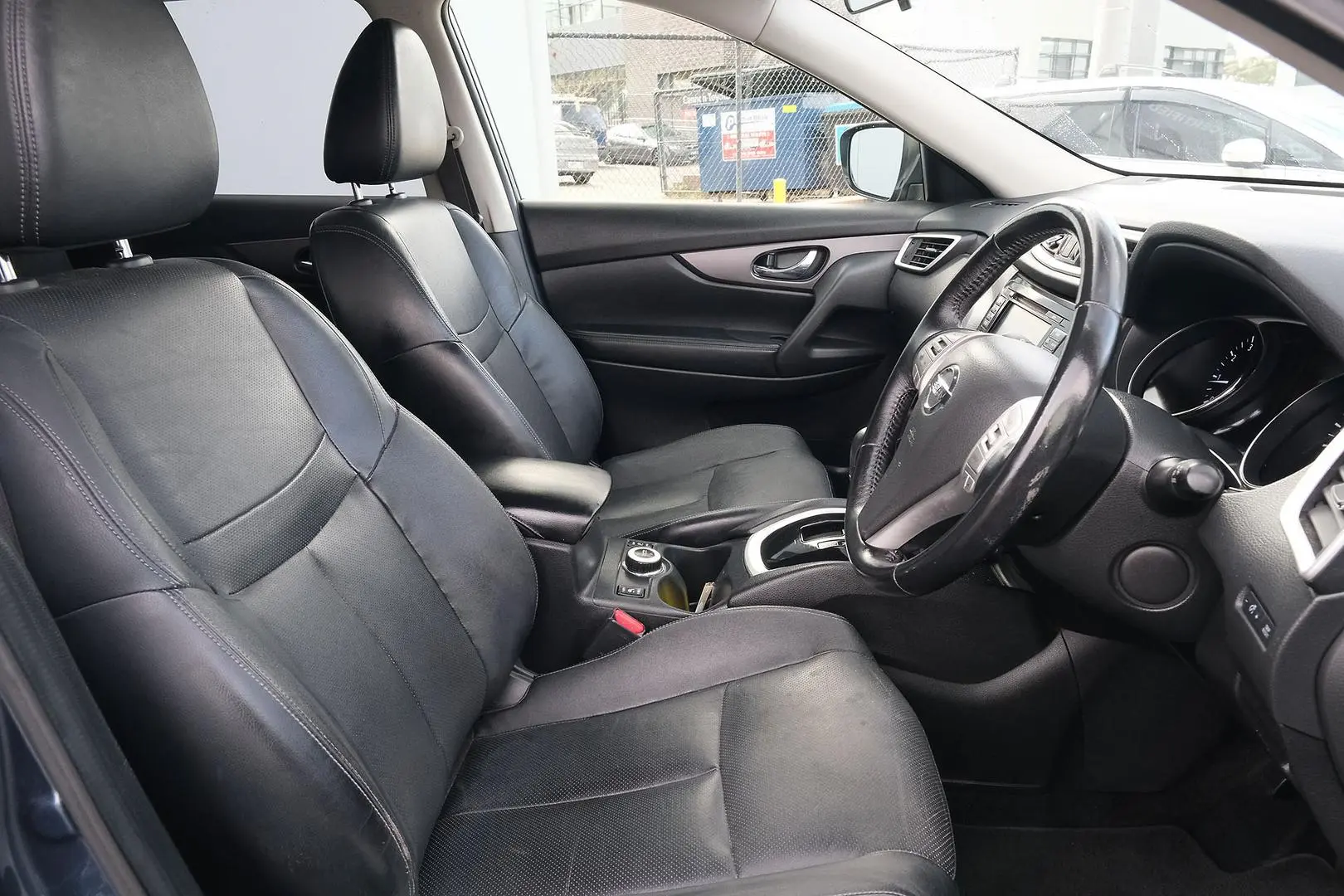 2015 Nissan X-TRAIL Gallery Image 13