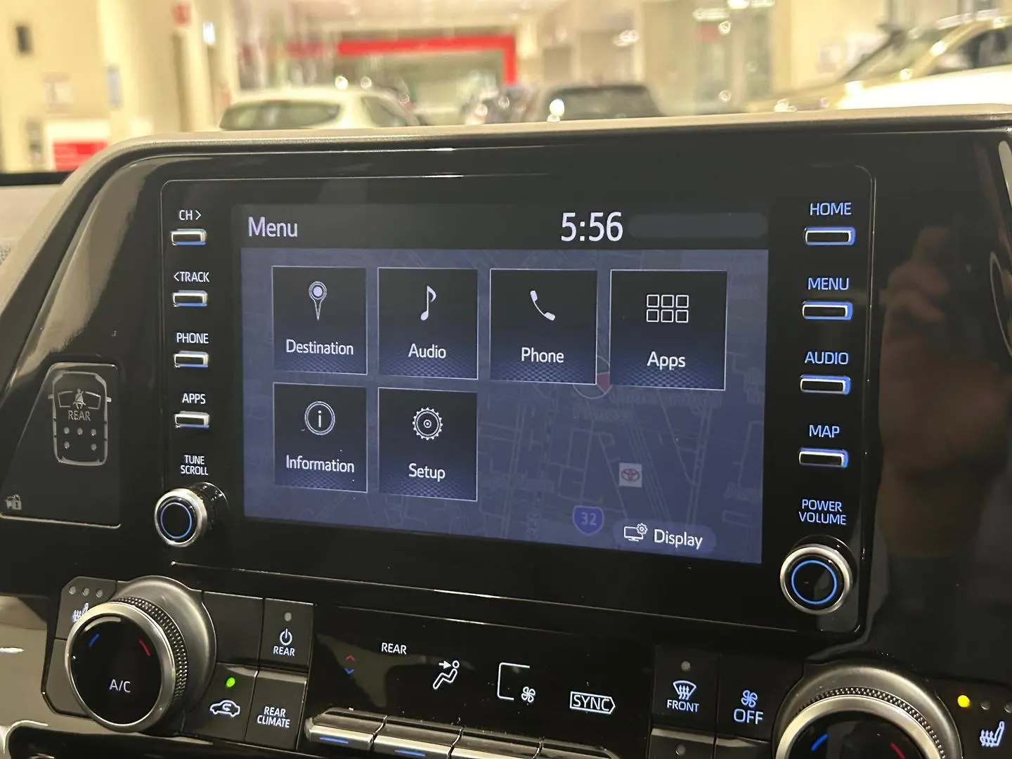2021 Toyota Kluger Gallery Image 16