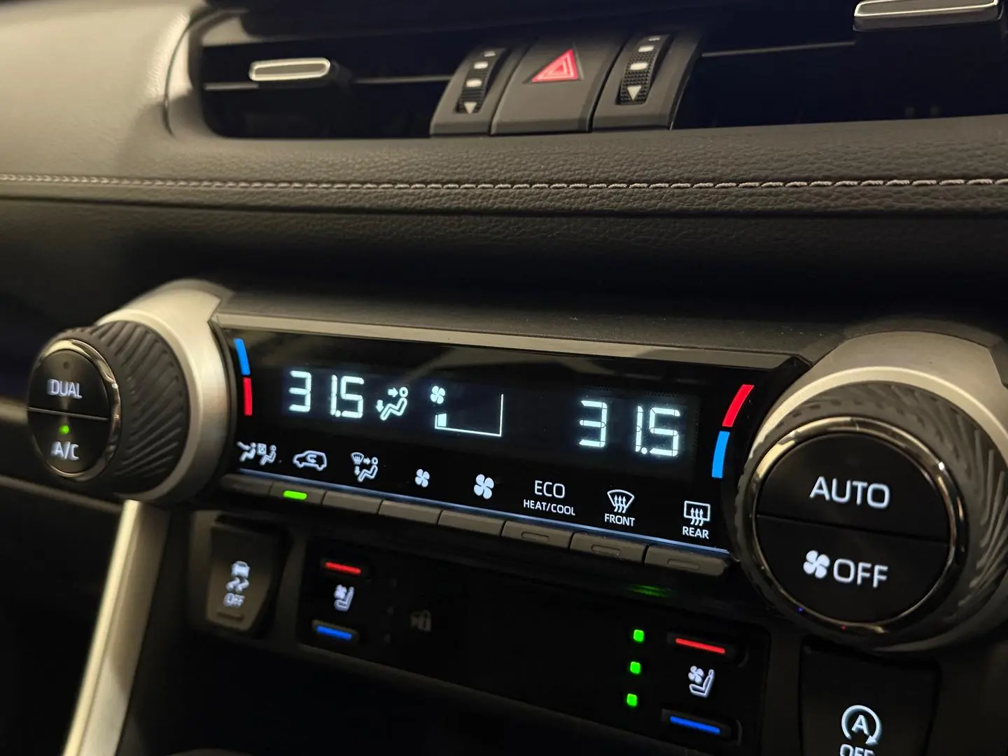 2024 Toyota RAV4 Gallery Image 19