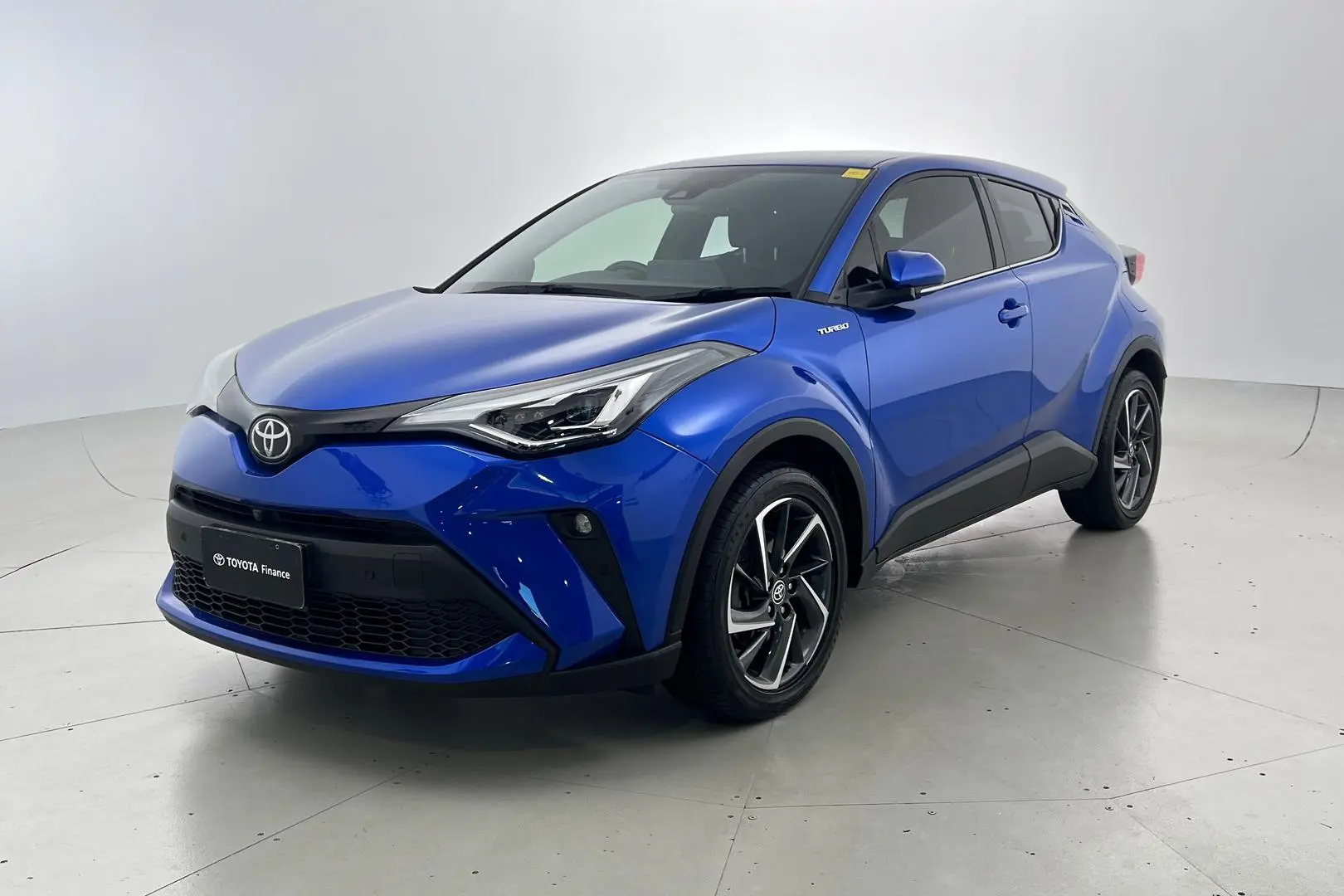 2021 Toyota C-HR Gallery Image 9