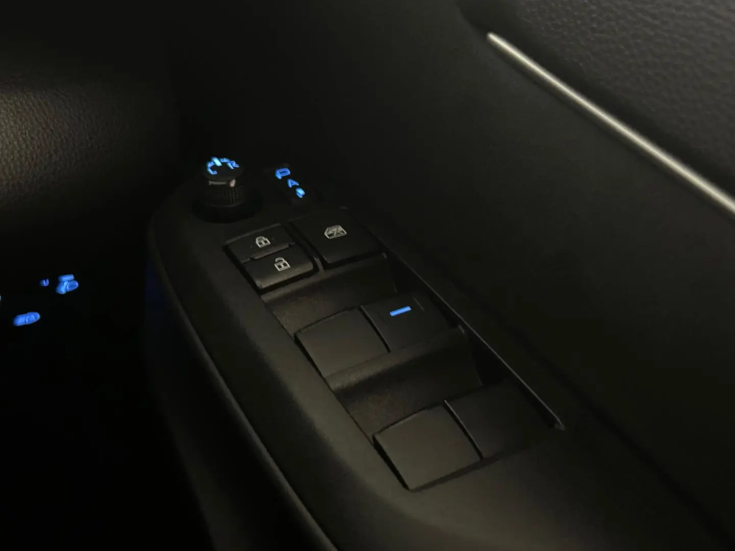 2023 Toyota Yaris Cross Gallery Image 22