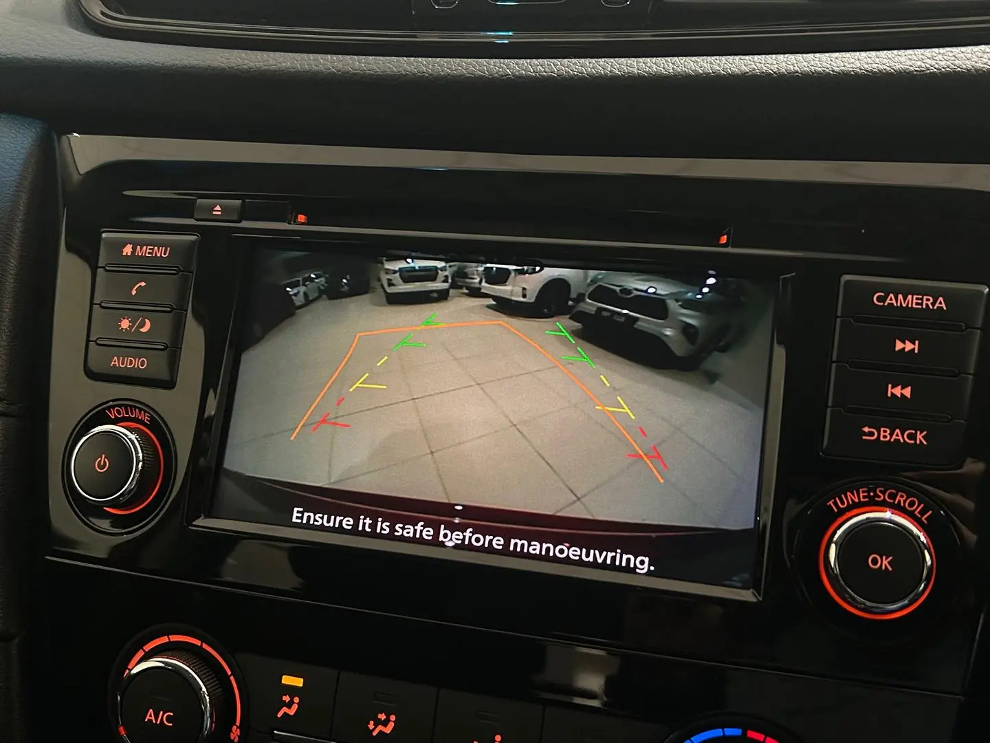 2020 Nissan X-TRAIL Gallery Image 16