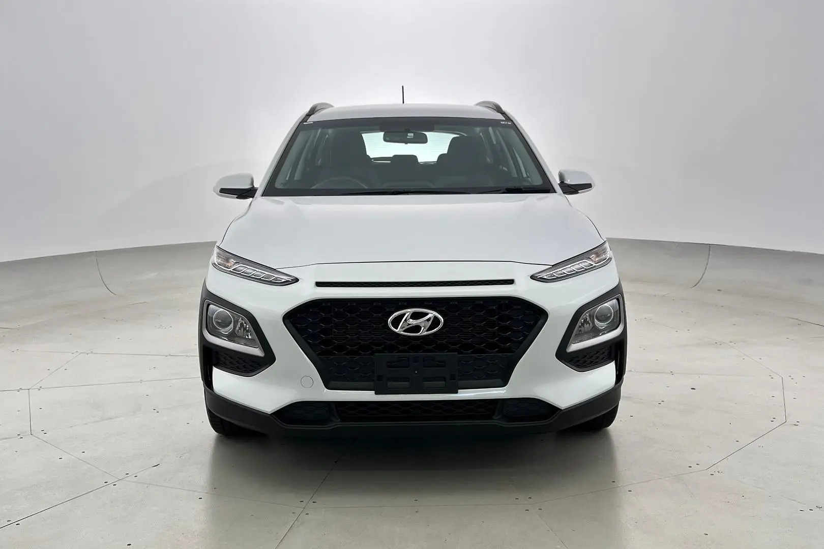 2019 Hyundai Kona Gallery Image 3