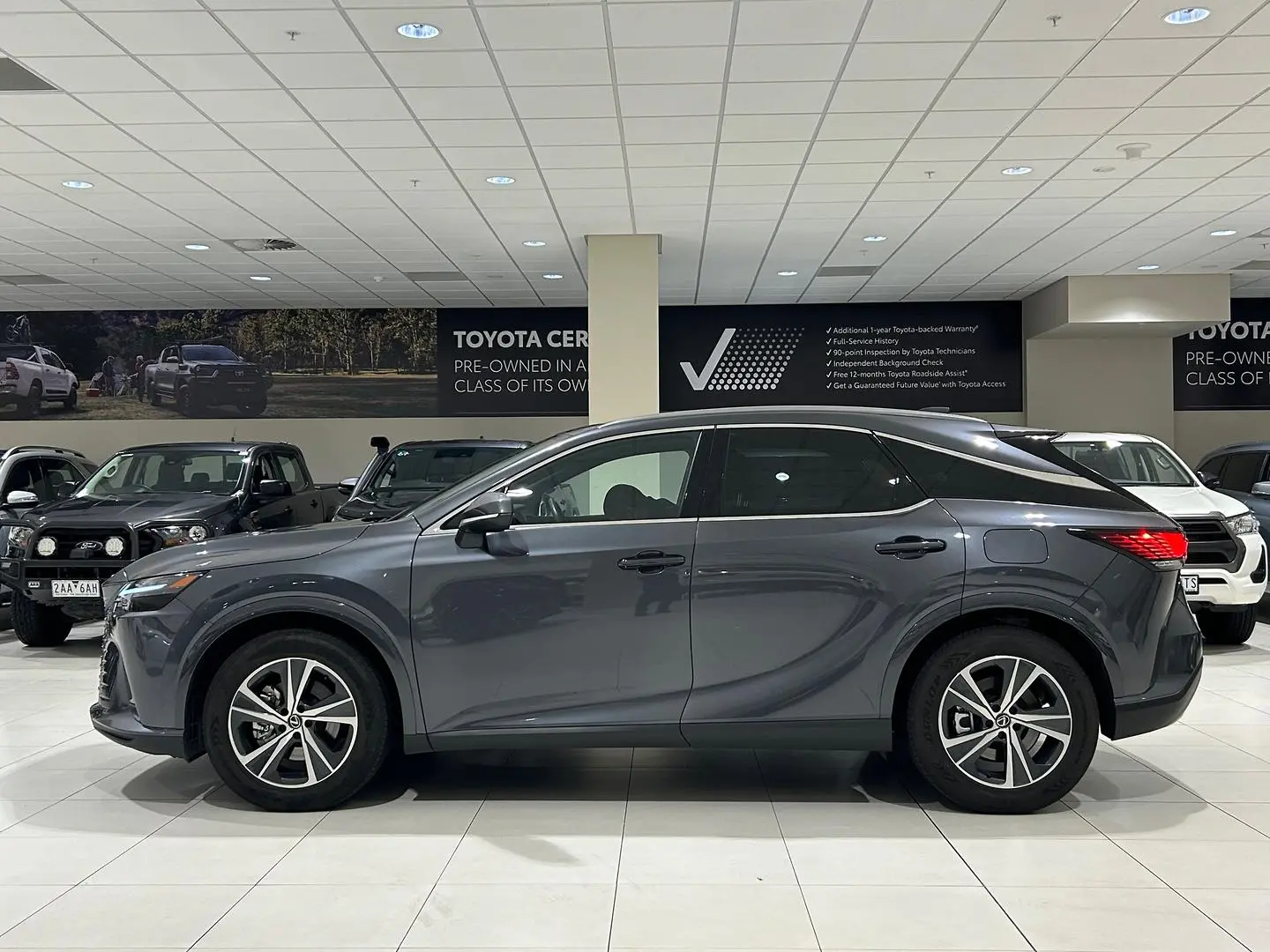 2024 Lexus RX Gallery Image 6
