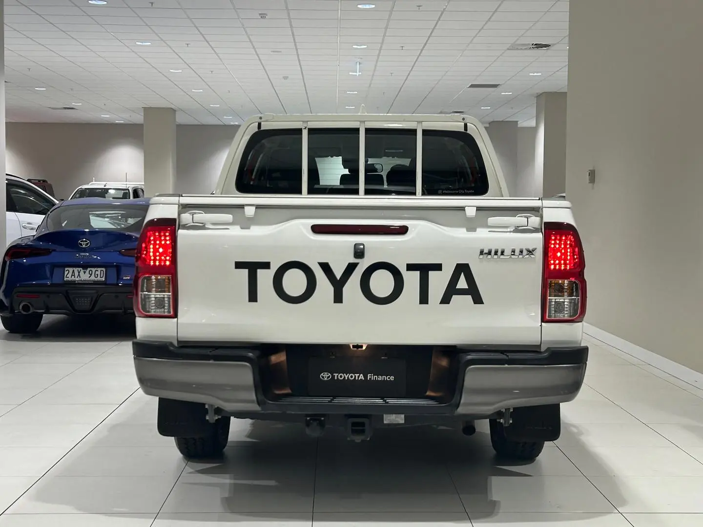 2021 Toyota Hilux Gallery Image 8