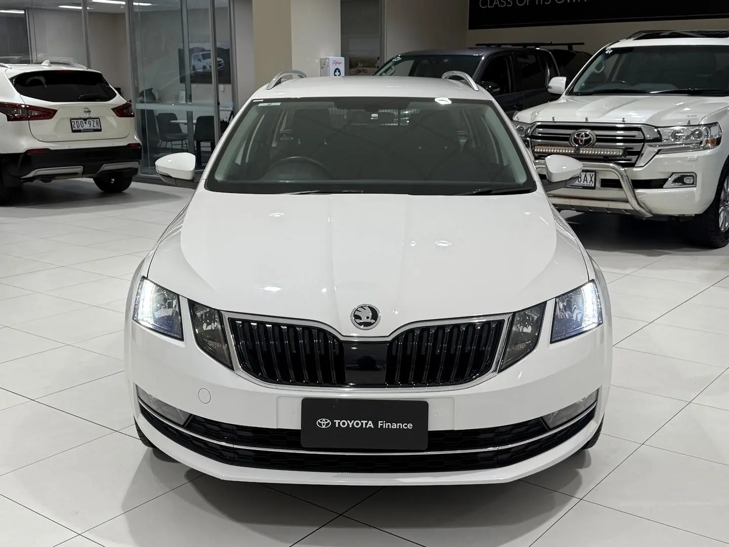 2020 SKODA Octavia Gallery Image 4