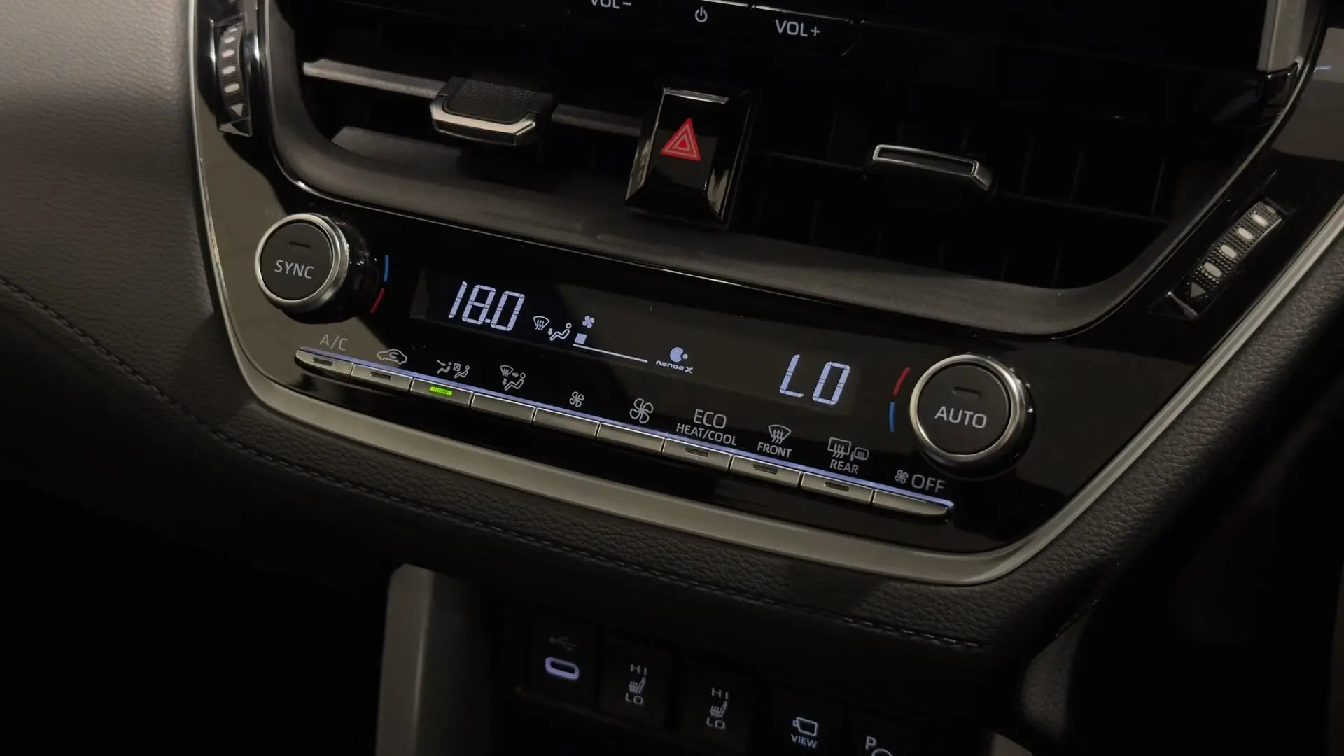 2024 Toyota Corolla Cross Gallery Image 16