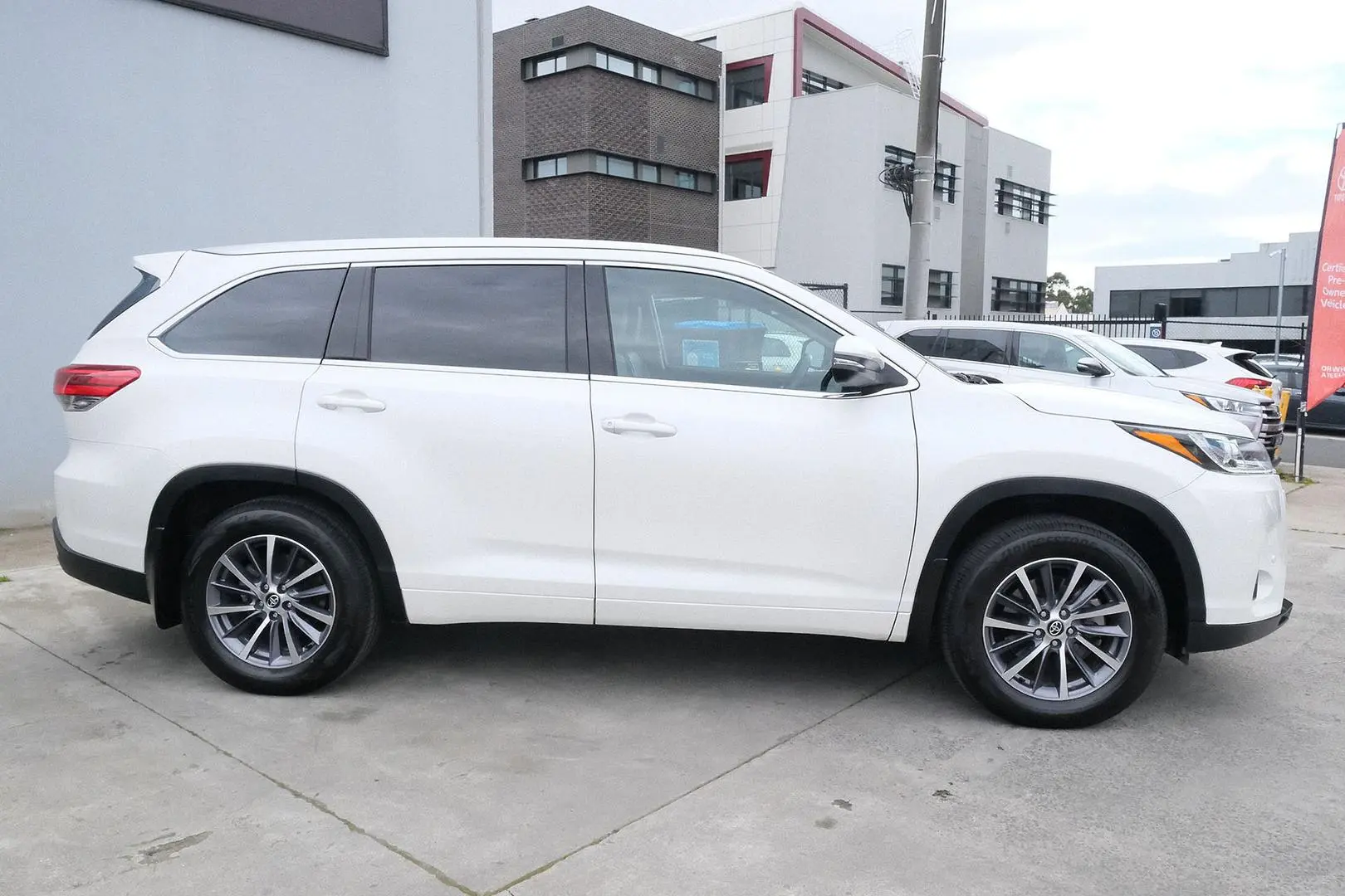 2019 Toyota Kluger Gallery Image 5