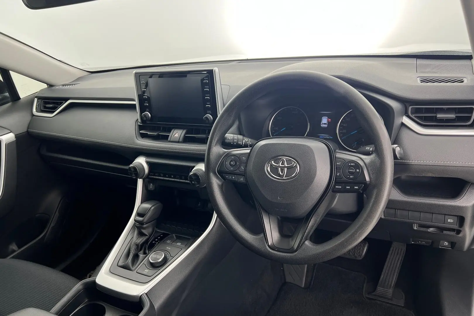 2020 Toyota RAV4 Gallery Image 12