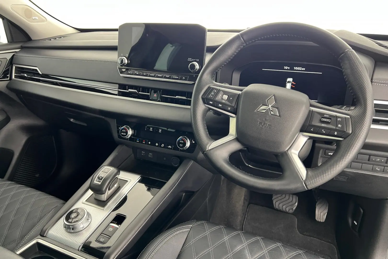 2022 Mitsubishi Outlander Gallery Image 12