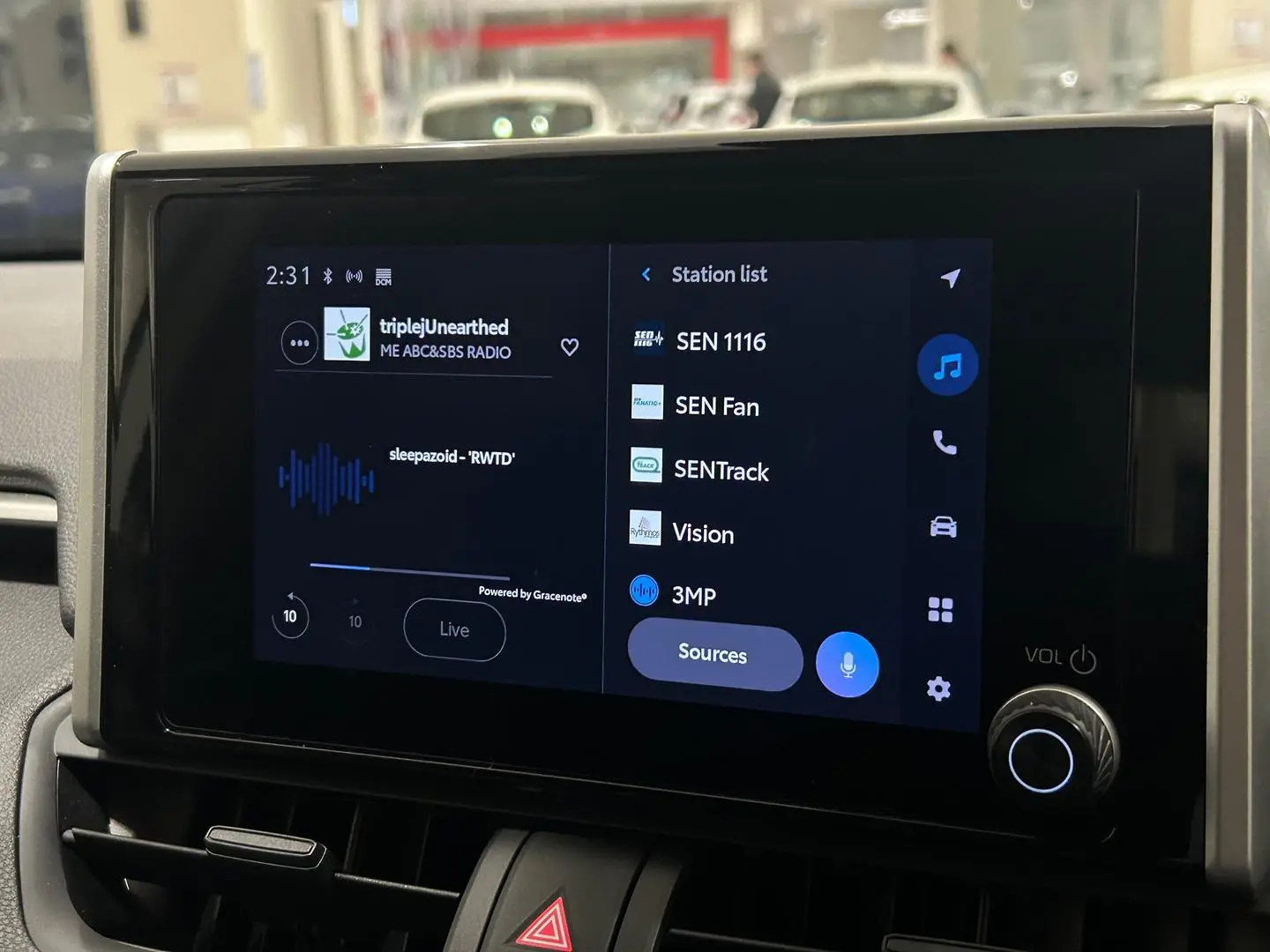 2024 Toyota RAV4 Gallery Image 14