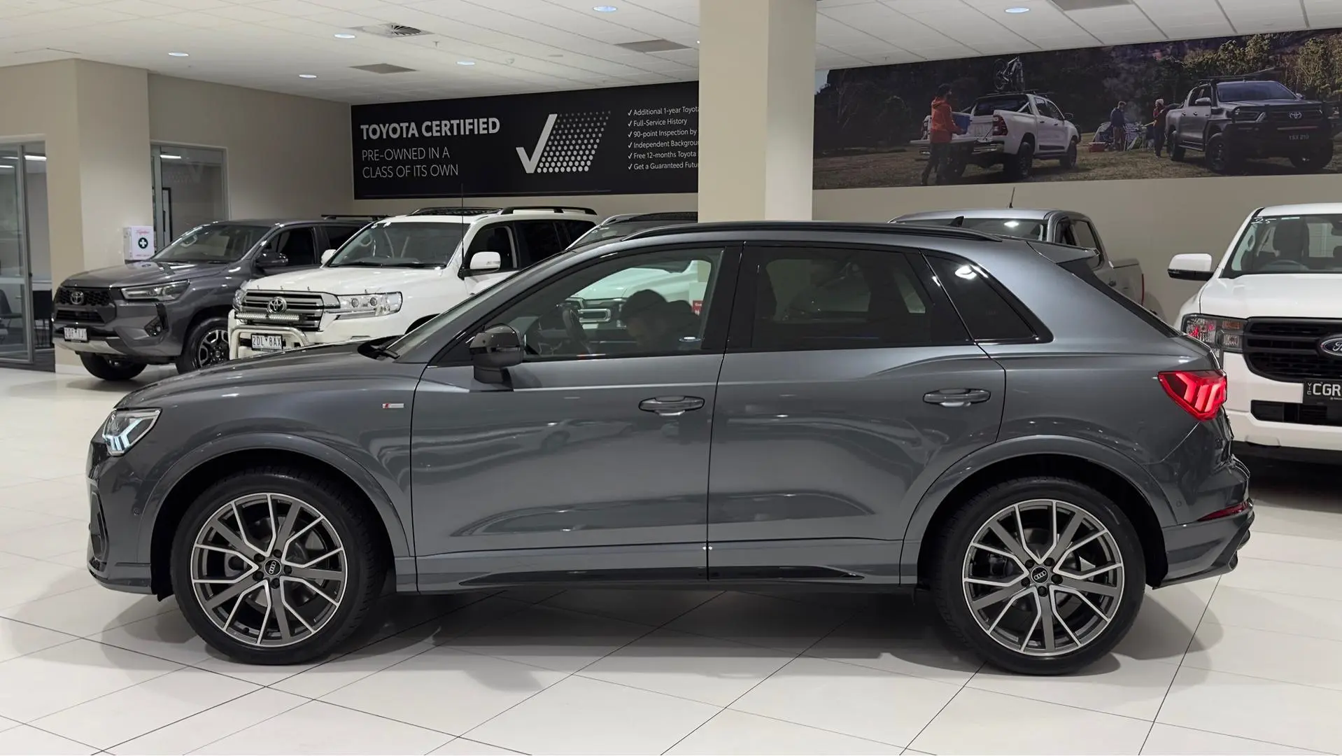 2022 Audi Q3 Gallery Image 6