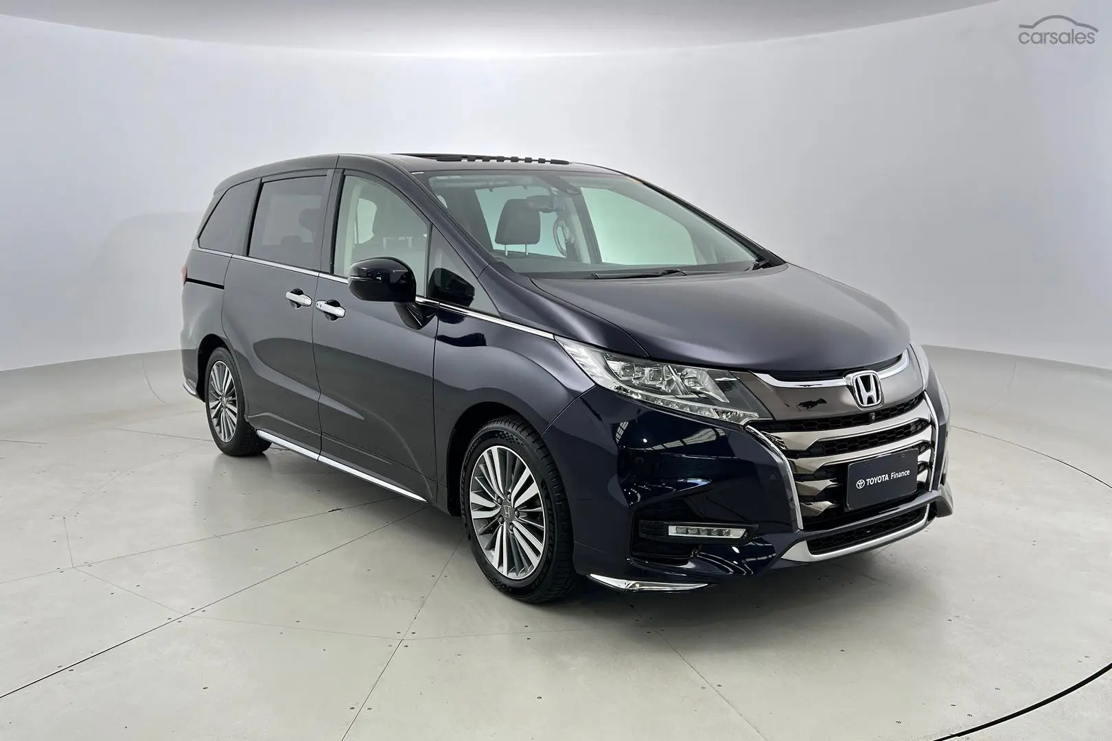 2019 Honda Odyssey Image 1