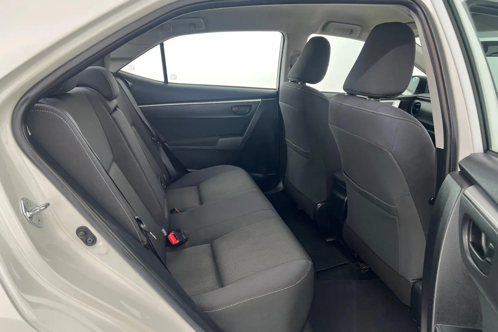 2018 Toyota Corolla Gallery Image 19