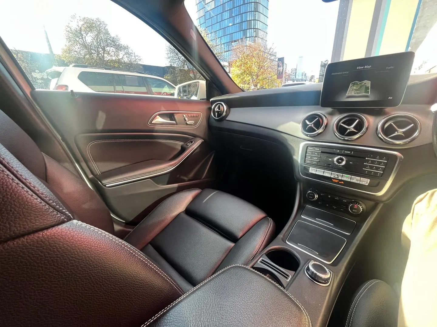 2018 Mercedes-Benz GLA-Class Gallery Image 24