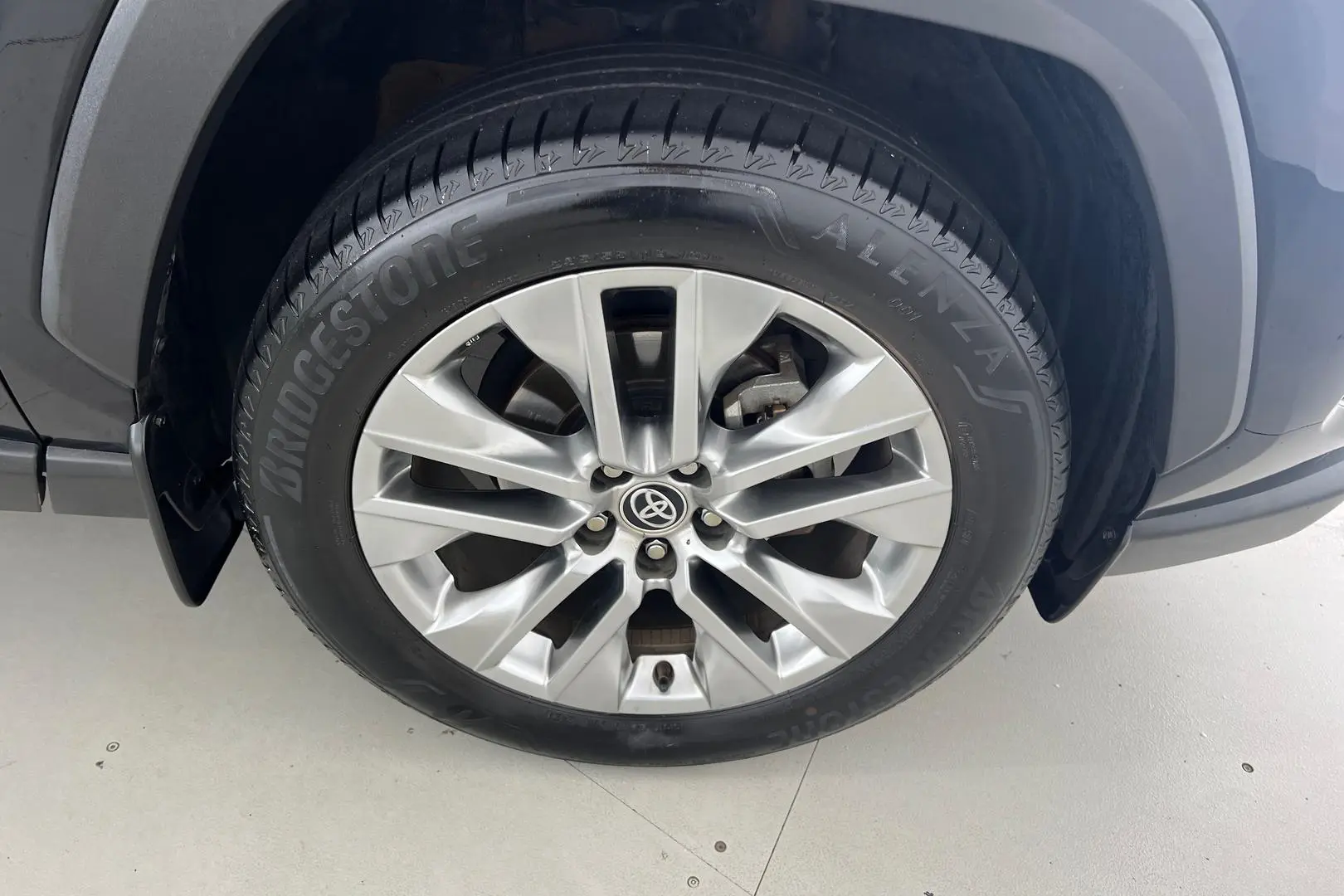 2021 Toyota RAV4 Gallery Image 13