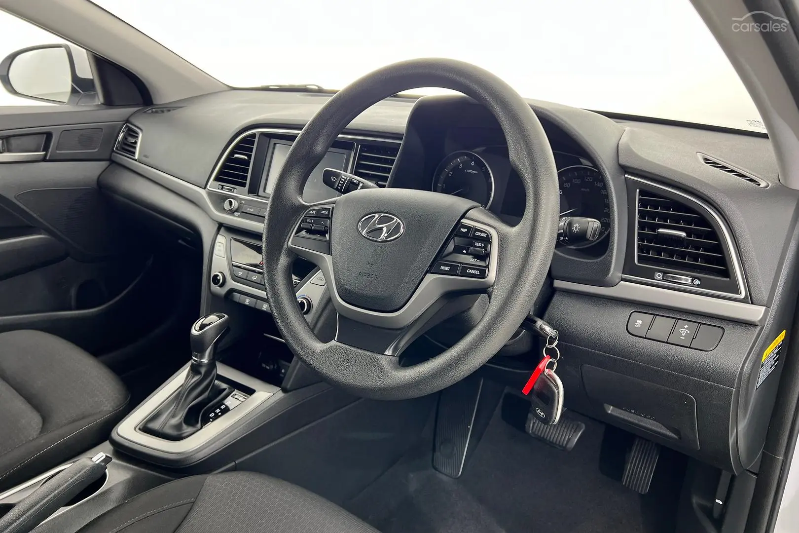 2018 Hyundai Elantra Image 11