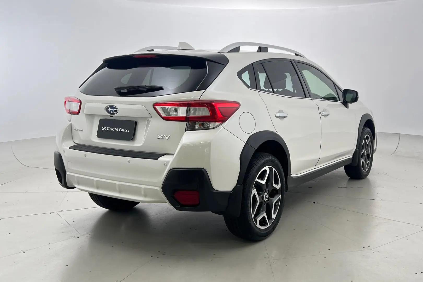 2017 Subaru XV Gallery Image 5