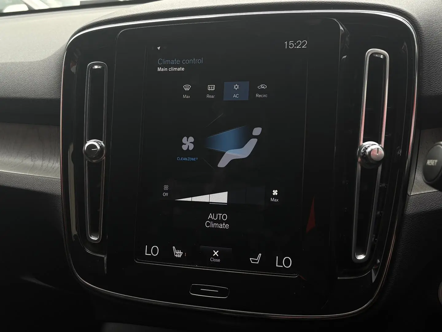 2021 Volvo XC40 Gallery Image 20