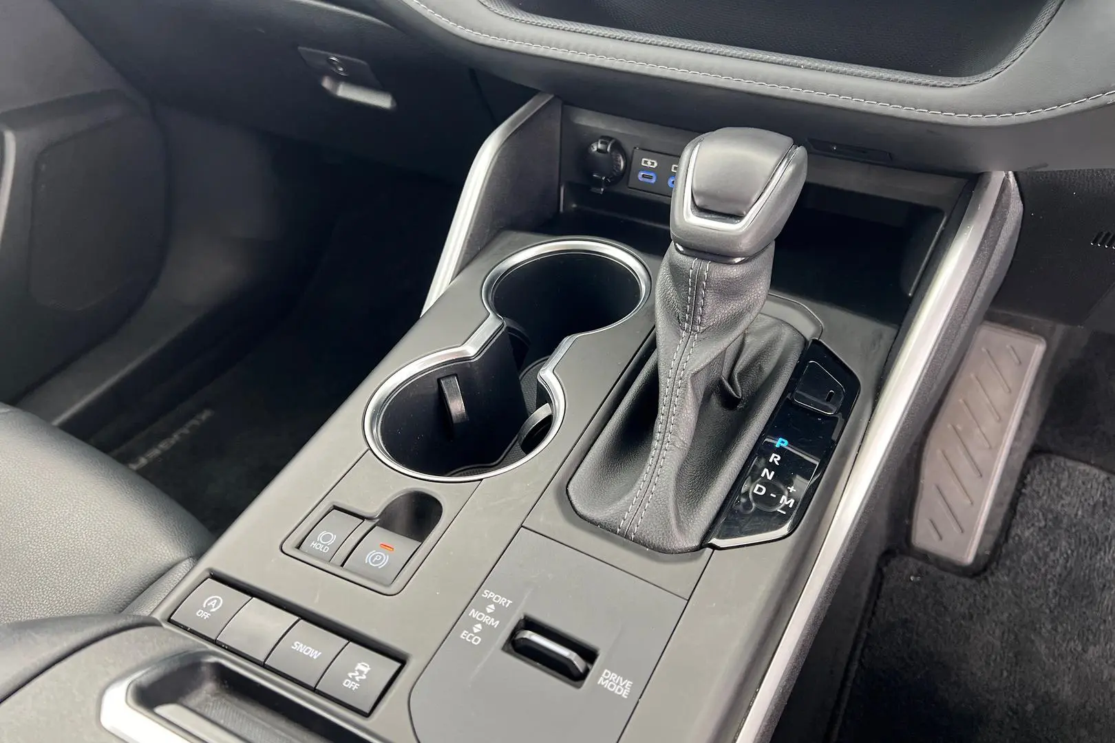 2022 Toyota Kluger Gallery Image 12