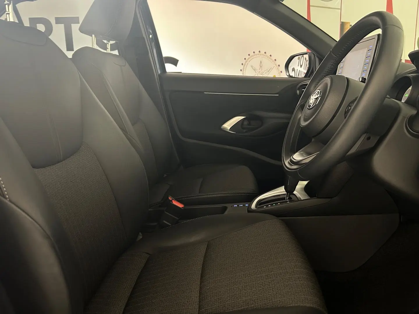 2023 Toyota Yaris Cross Gallery Image 12