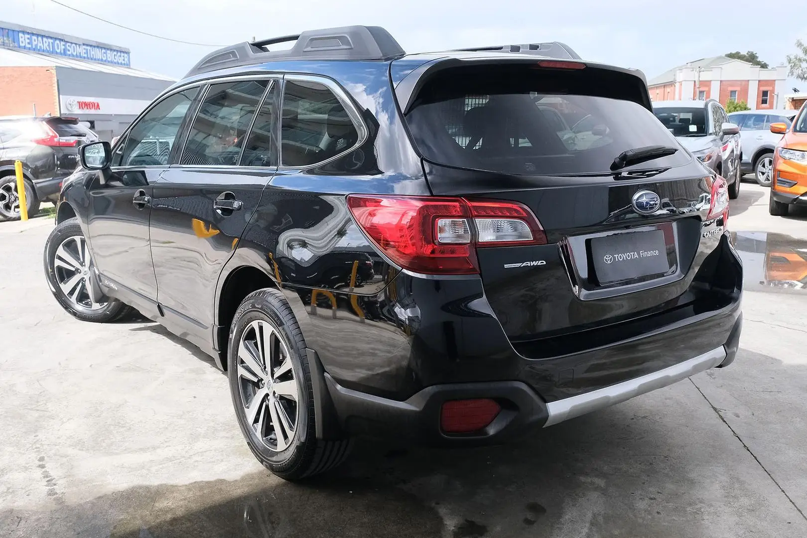 2020 Subaru Outback Gallery Image 2