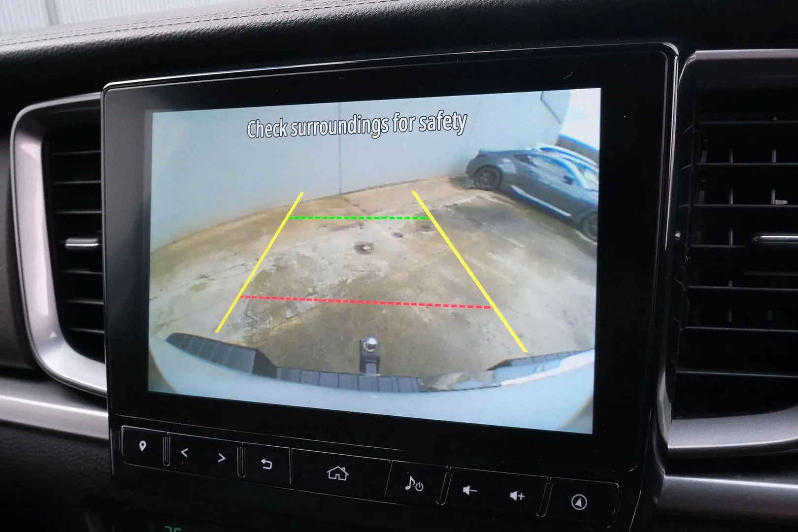 2021 Mazda BT-50 Gallery Image 9