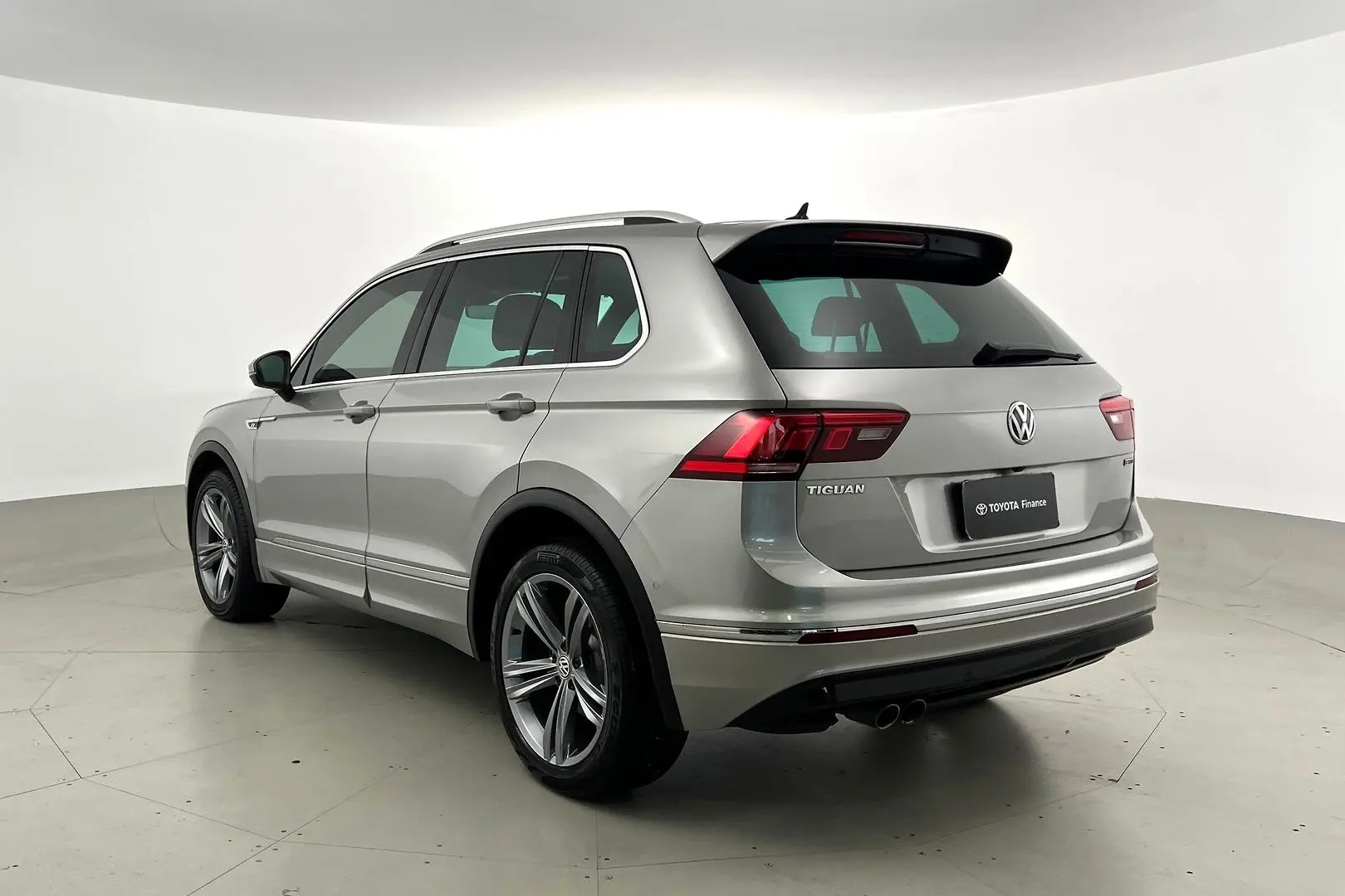 2019 Volkswagen Tiguan Gallery Image 8
