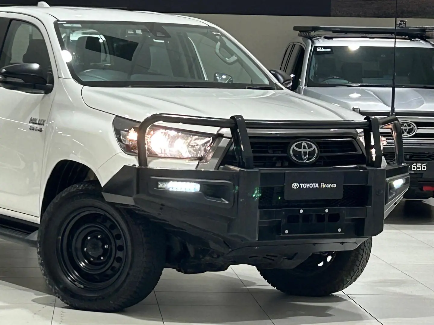 2022 Toyota Hilux Gallery Image 3