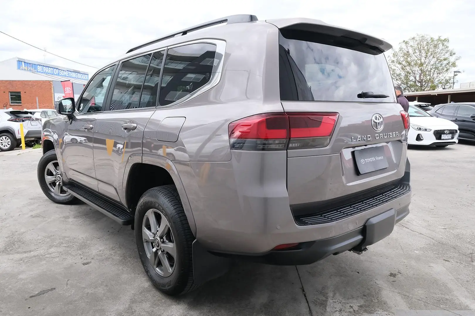 2023 Toyota Landcruiser Gallery Image 2