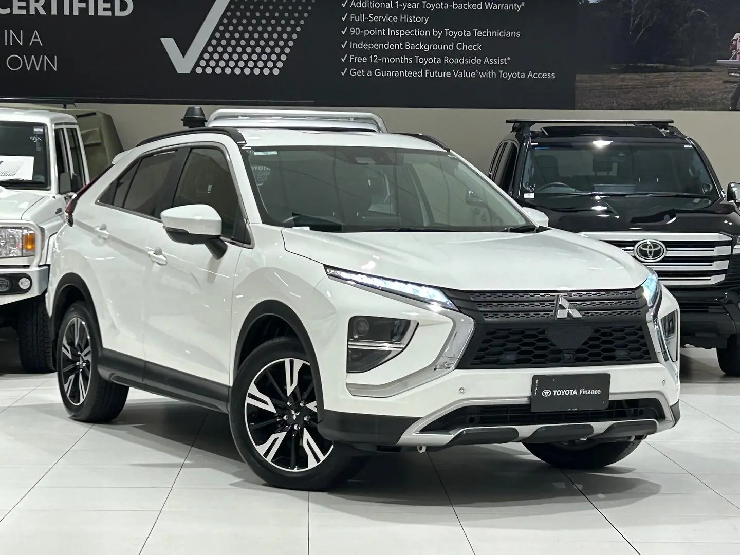 2021 Mitsubishi Eclipse Cross Gallery Image 1