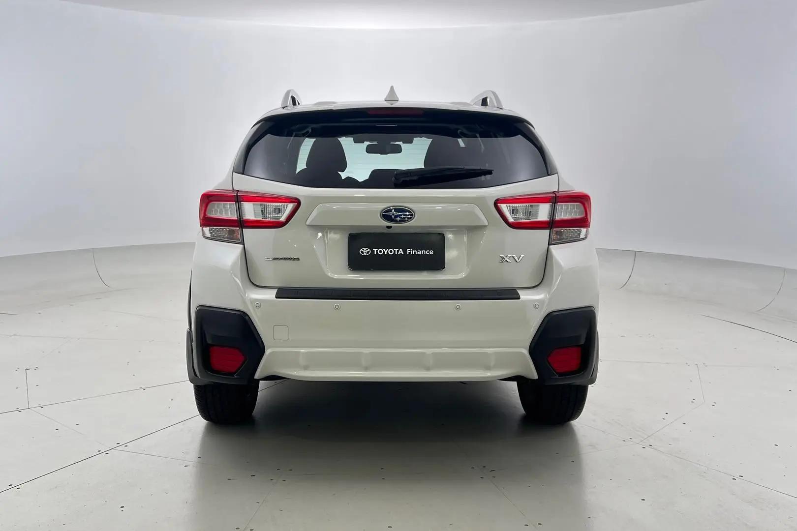 2017 Subaru XV Gallery Image 4