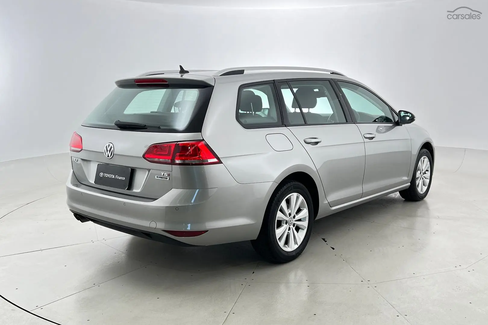 2016 Volkswagen Golf Image 4