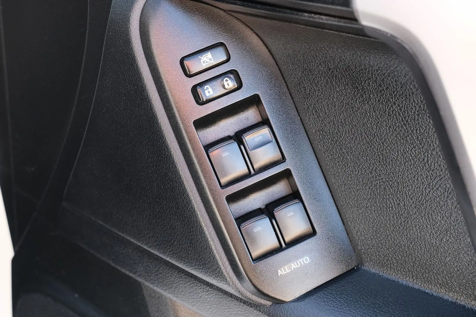 2019 Toyota Landcruiser Prado Gallery Image 12