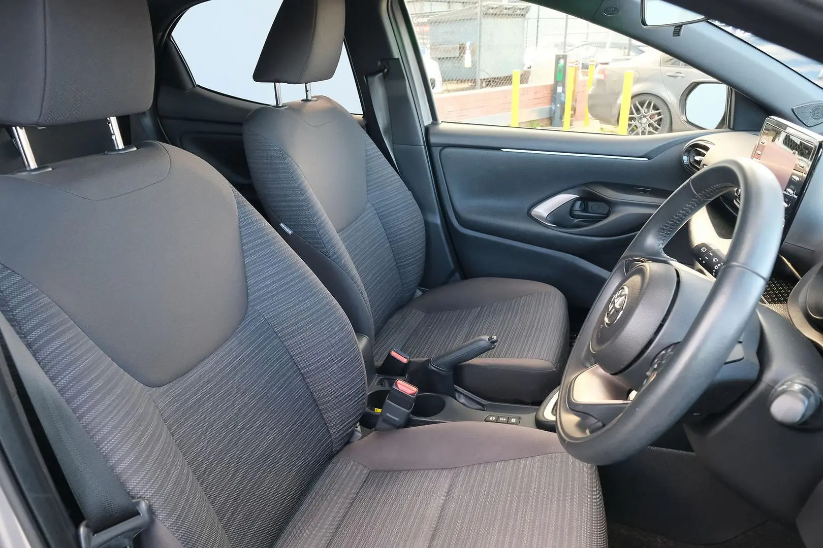 2022 Toyota Yaris Gallery Image 13