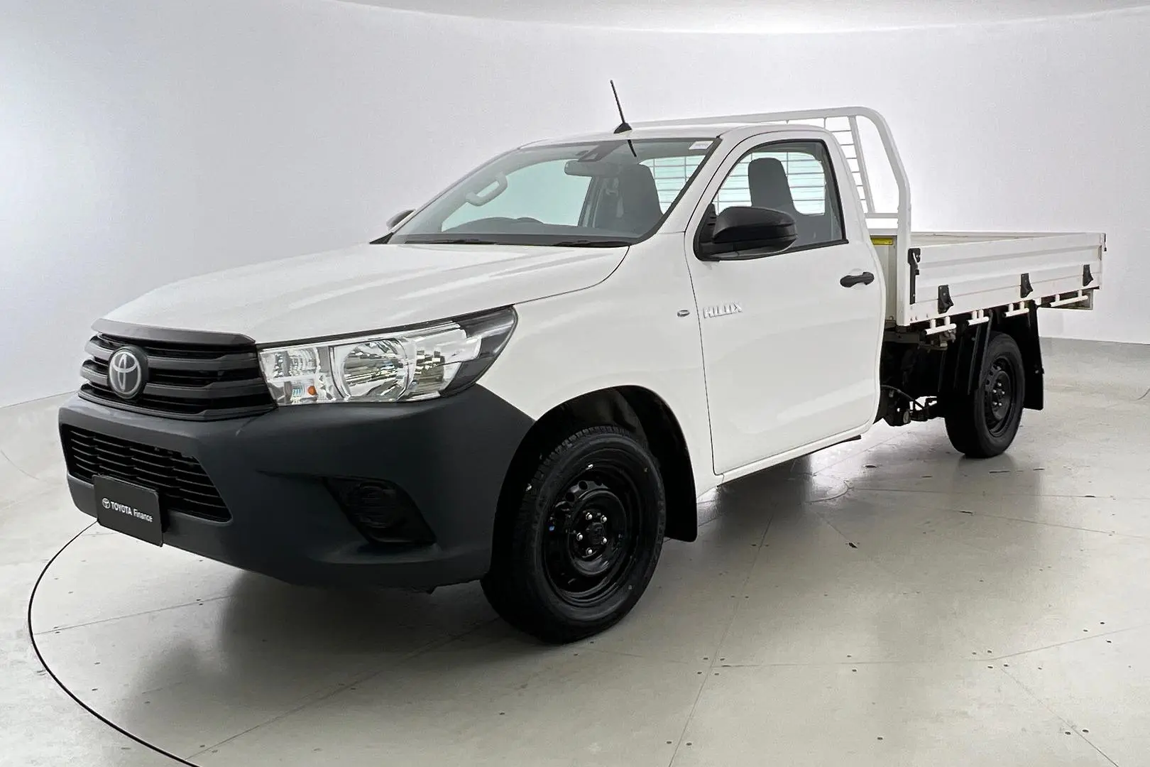 2020 Toyota Hilux Gallery Image 9