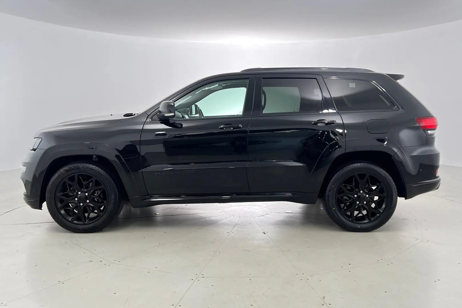 2021 Jeep Grand Cherokee Gallery Image 7