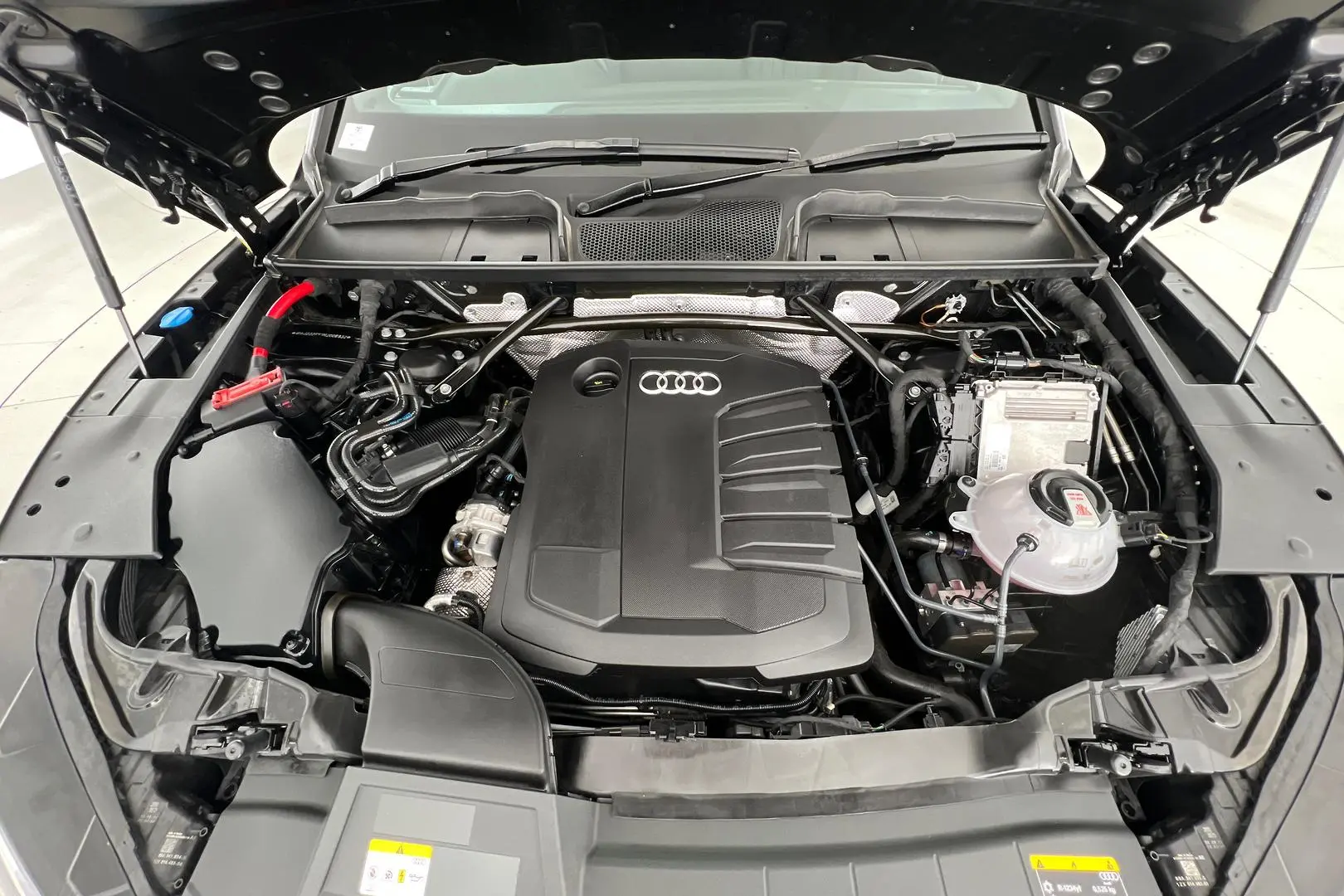 2021 Audi Q5 Gallery Image 24