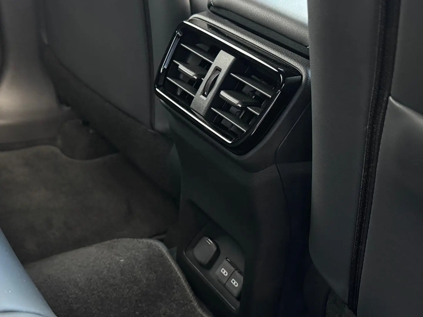 2024 Lexus NX Gallery Image 26