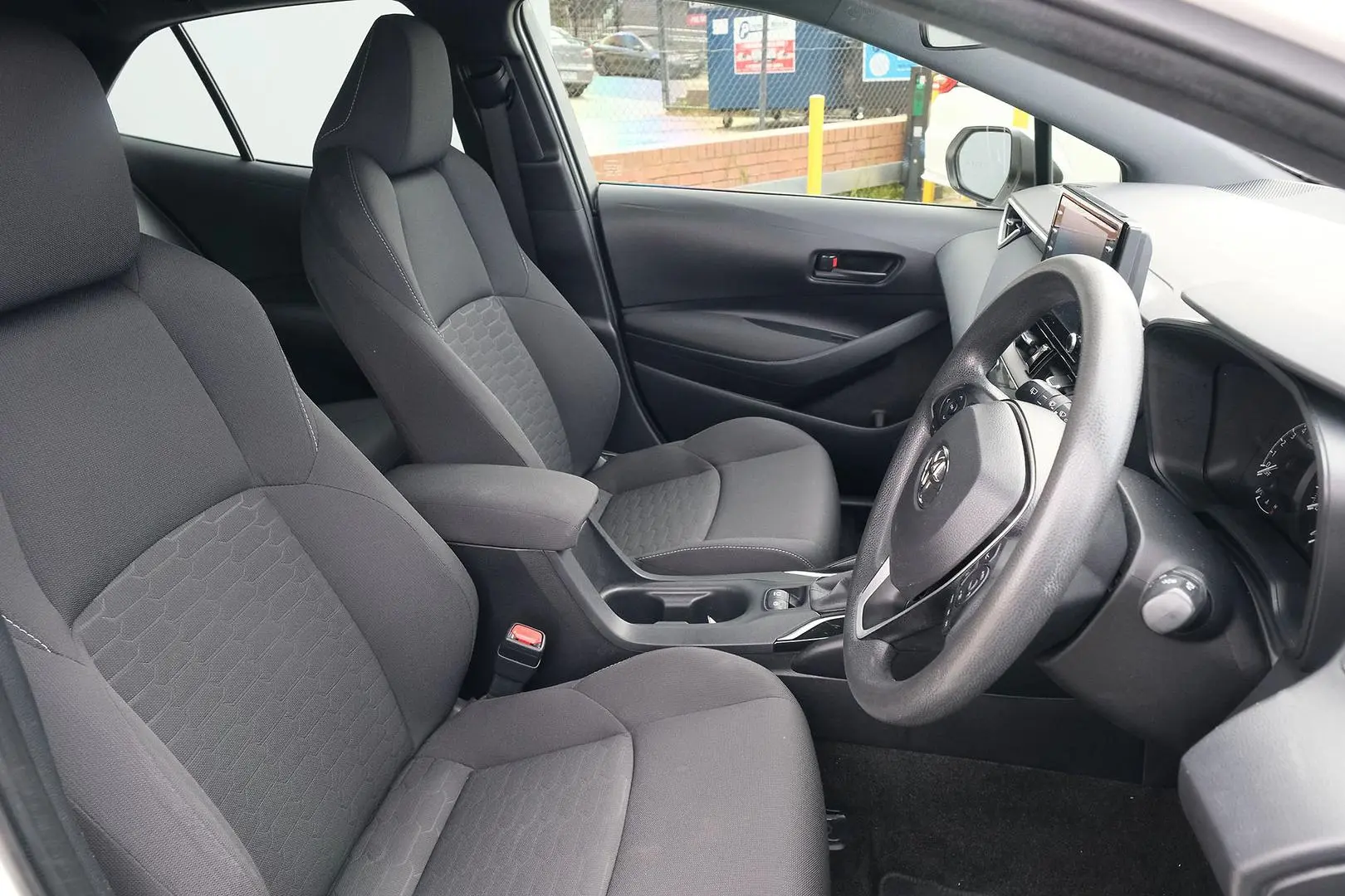 2020 Toyota Corolla Gallery Image 13